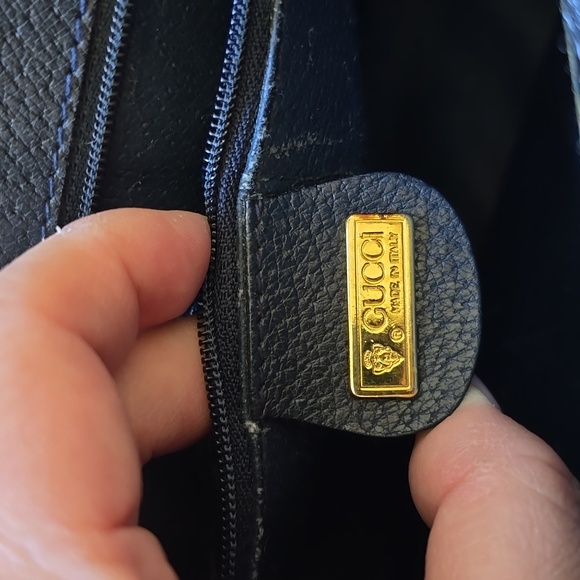 Vintage Authentic Gucci Shoulder Bag - Picture 13 of 13